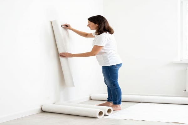 Оклейка фотообоями стен и потолков