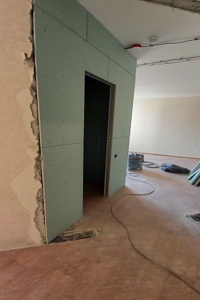 iz-chego-delayut-mezhkomnatnye-peregorodki