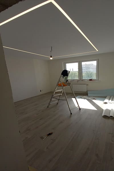 poklejshchik-oboev poklejshchik-oboev