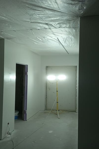 remont-kvartir-steny-pod-pokrasku